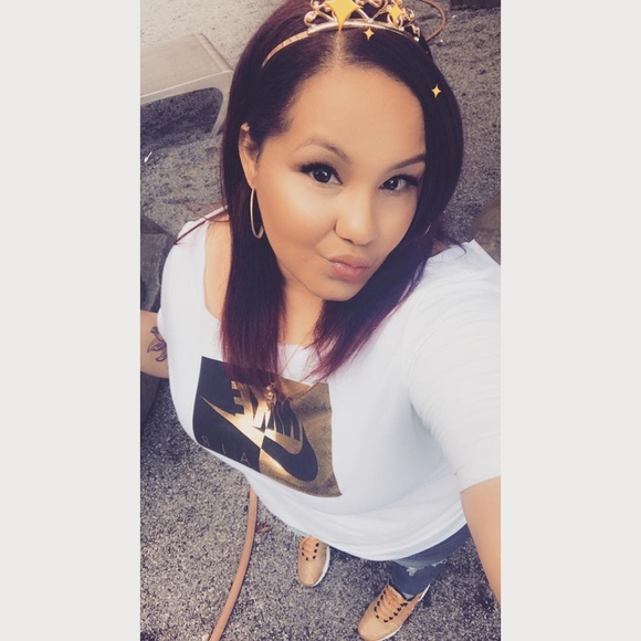 Meet your Posher, Miriam - Picture 1 of 1